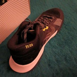 Kyrie flytrap sneakers